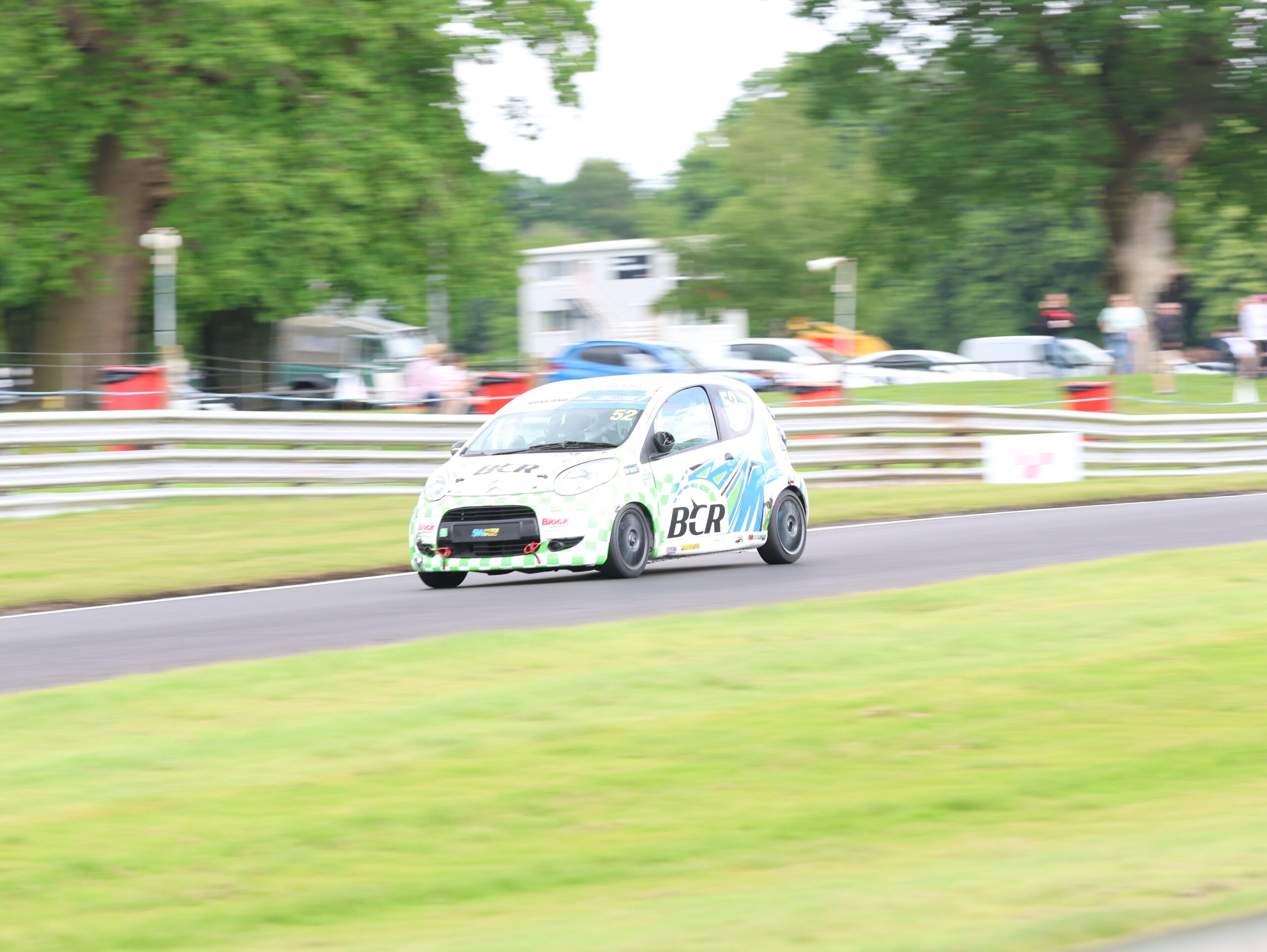 20240525111141_6K8A8655-scaled-1 TNR\'s Jepp takes Challenge class and Overall pole at Oulton Park