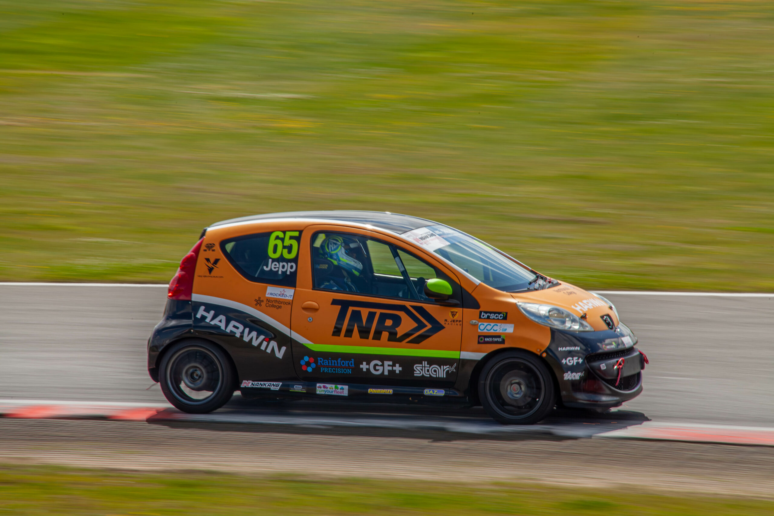 IMG_3490-Enhanced-NR-scaled-1 Student Motorsport Challenge returns to Lincolnshire with a 13-car grid for Cadwell Park Triple-Header