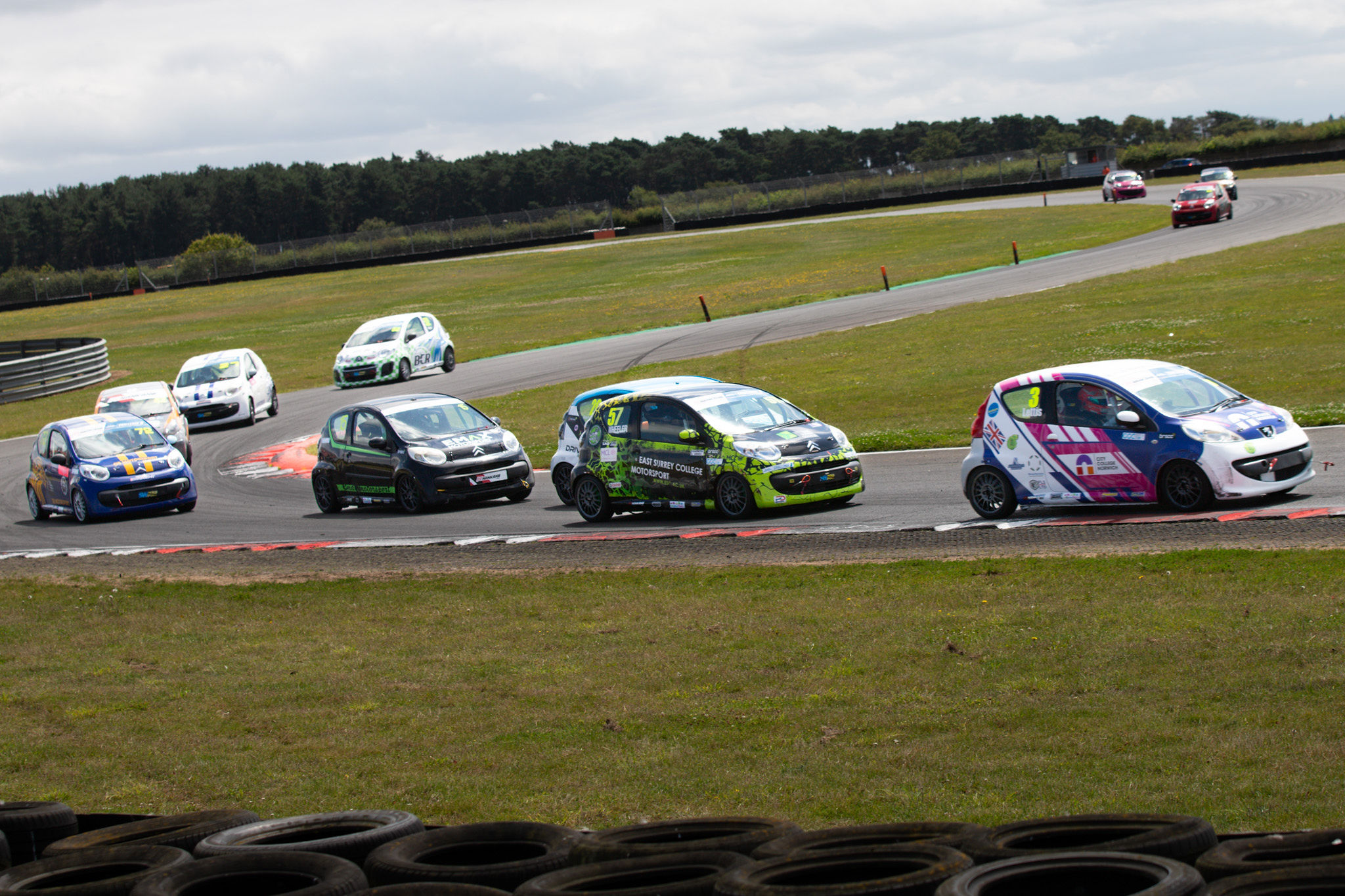 Race-2-4-a.a.-24.07.22-1 Team Northbrook Racing Maintains Gap to West Suffolk College ME as Pollock Takes Two Victories at Snetterton